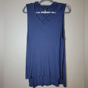 *FINAL PRICE* Dark blue criss cross neck tank top size 1X